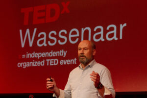 Anneke Brouwer Stemprofessional & Sprekerscoach TEDxWassenaar